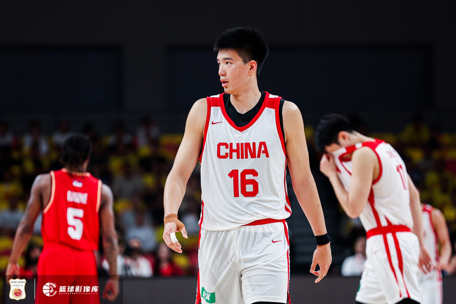 没失手！焦泊乔半场替补7分钟 3中3贡献7分&三分1中1